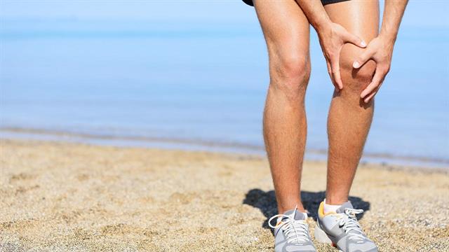 Πόνος στο γόνατο το καλοκαίρι; Πώς θα τον αποφύγετε