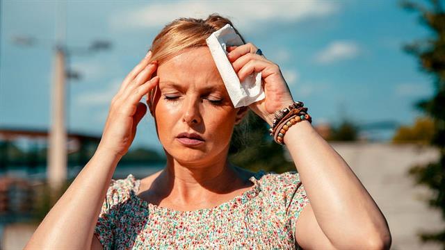Ηλίαση και θερμοπληξία - Ακραία καταπόνηση για τον οργανισμό η ζέστη