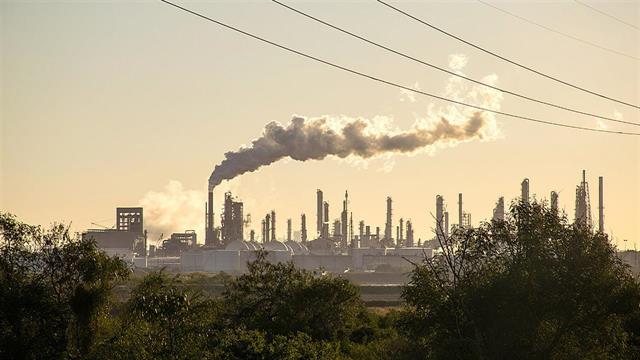 ESG και Νet Zero σε Κρίσιμο Σταυροδρόμι: Επιβράδυνση ή ανάπτυξη;