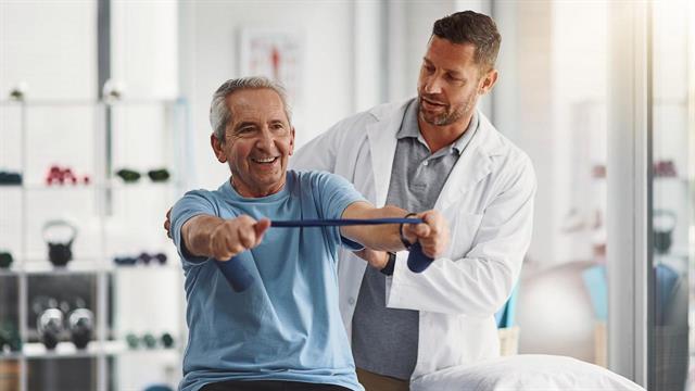 ΠΣΦ: Αυτονόητη η ένταξη στα Βαρέα για τους φυσικοθεραπευτές των νοσοκομείων