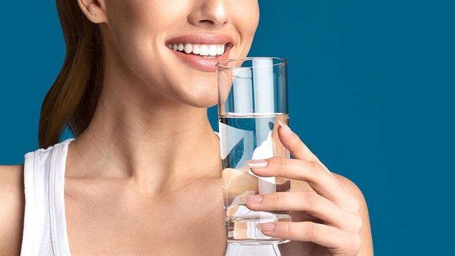 Ελεγχος διαβήτη: Το νερό πολύ καλύτερο από τα αναψυκτικά με μηδέν θερμίδες [μελέτη]