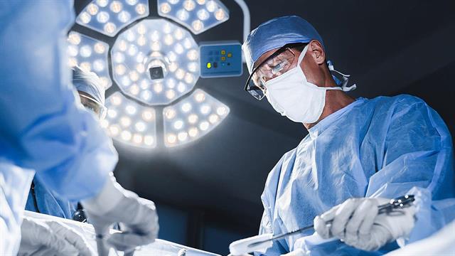 Λάρισα: Φυλάκιση 4 ετών και 40.000 ευρώ στον καρδιοχειρουργό για το φακελάκι