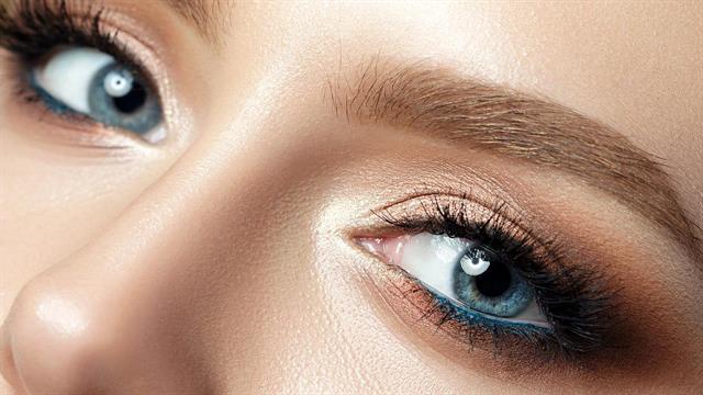 Οφθαλμοπλαστικός Χειρουργός: Ο γιατρός που θα πρέπει να απευθυνθείτε για τη Βλεφαροπλαστική σας