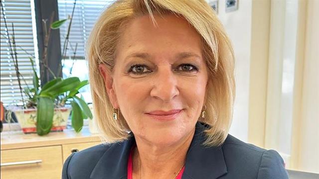 Θ. Καρποδίνη: 31.000 παραδόσεις φαρμάκων κατ’ οίκον σε ένα μήνα