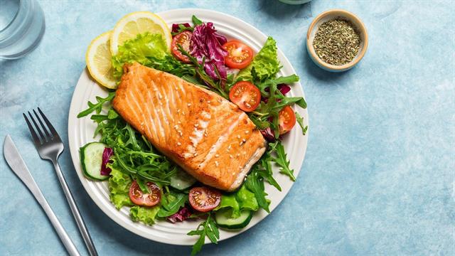 Μπορεί μια δίαιτα πλούσια σε λιπαρά να ωφελήσει τον εγκέφαλο;