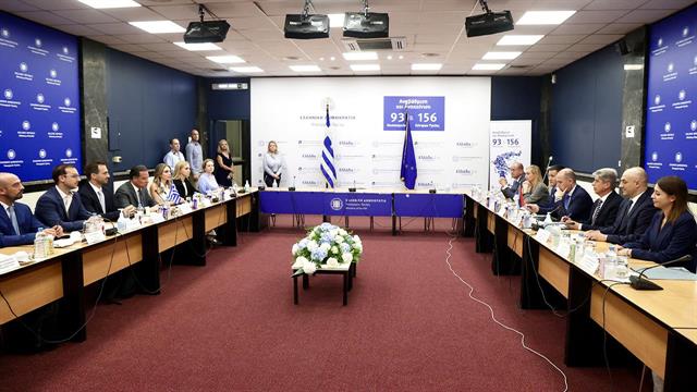 Συνάντηση πολιτικής ηγεσίας του υπουργείου Υγείας με τον υπουργό Υγείας της Σερβίας