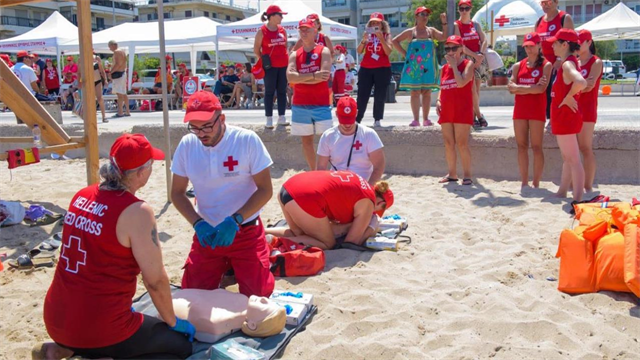 Ο ΕΕΣ πραγματοποίησε δράση ενημέρωσης για την ασφάλεια στο νερό στην Περαία Θεσσαλονίκης