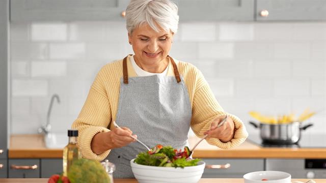 Η υγιεινή διατροφή μειώνει την πολυνοσηρότητα  των ηλικιωμένων