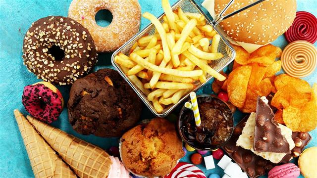 Τα υπερ-επεξεργασμένα τρόφιμα συνδέονται με αυξημένο κίνδυνο καρκίνου στον πνεύμονα