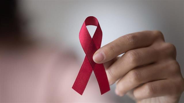 Μείωση 4% στις νέες διαγνώσεις HIV/AIDS το 2024 - Τι δείχνουν τα στοιχεία του ΕΟΔΥ