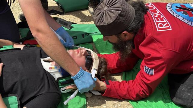 Αγιο Όρος: Ρασοφόροι διασώστες, φύλακες άγγελοι μοναχών και προσκυνητών [εικόνες]