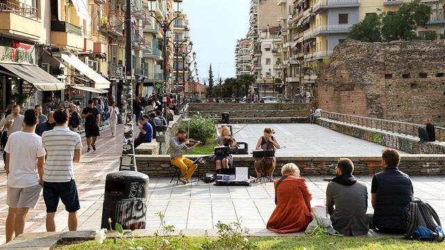 Αύξηση θετικότητας κορωνοϊού τον Αύγουστο - Κυριαρχούν τα νέα στελέχη XFG και ΝΒ.1.8.1