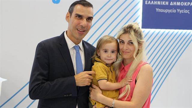 Θεμιστοκλέους: Ενισχύουμε τις αεροδιακομιδές, δημιουργούμε περισσότερες γέφυρες ζωής σαν του μικρού Λεωνίδα