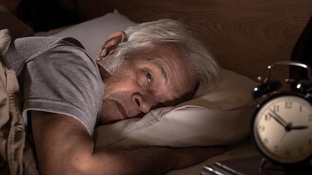 Η αϋπνία είναι πιθανόν να αυξάνει τον κίνδυνο άνοιας στους ηλικιωμένους