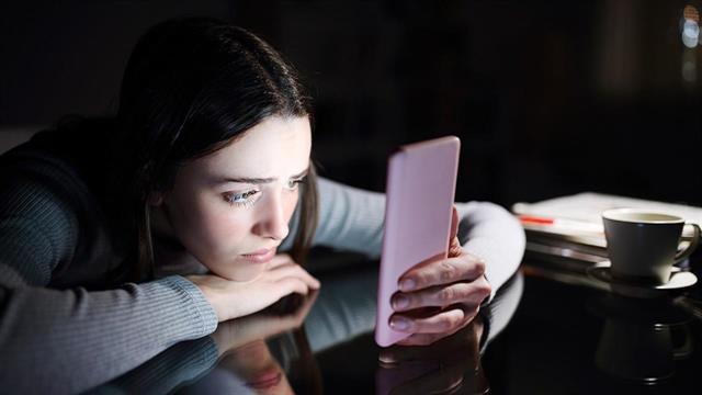 Με ποιους τρόπους βλάπτει την υγεία το κινητό μας