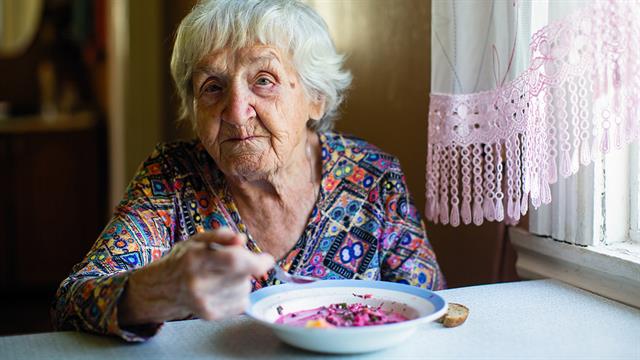 ΕΛΣΤΑΤ: Περισσότεροι Έλληνες με μειωμένη πρόσβαση στην τροφή το 2024 [πίνακας]