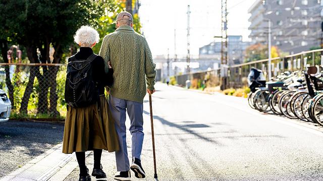 Έρευνα: Το προσδόκιμο ζωής επανήλθε στα προ-CoViD επίπεδα