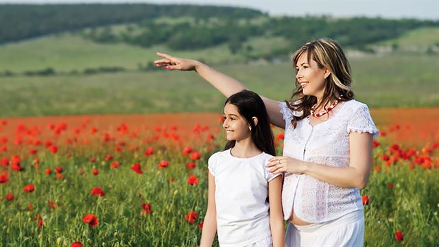 Γιατί ανεβαίνει και πώς επιδρά η ηλικία μητρότητας