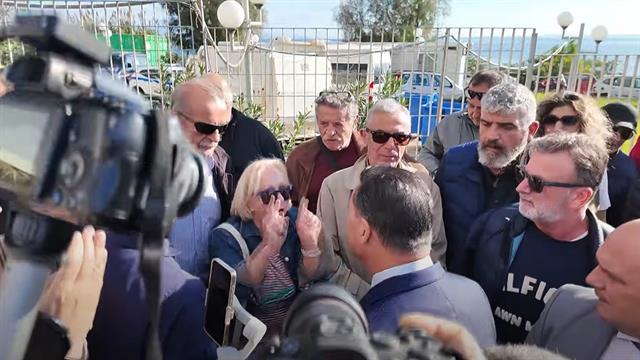 Διαμαρτυρίες κατά την επίσκεψη Γεωργιάδη στο νοσοκομείο Χίου