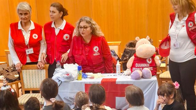 Ελληνικός Ερυθρός Σταυρός: Εκατοντάδες παιδιά στη σημερινή δράση στη Θεσσαλονίκη για την Παγκόσμια Ημέρα Παιδιού