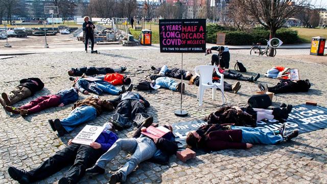Σόφη Δημητρίου: Η Ελληνίδα ακτιβίστρια για τη Long CoViD στο Βερολίνο