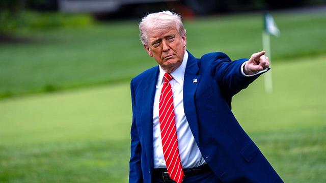 Τραμπ: Να προσφέρουν πιο υγιεινό φαγητό τα αεροδρόμια και οι αεροπορικές