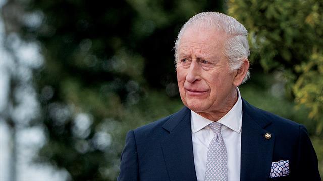 Ο βασιλιάς Κάρολος κερδίζει τη μάχη με τον καρκίνο και απευθύνει έκκληση για έγκαιρη διάγνωση