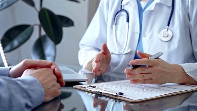 Οταν η παρενέργεια γίνεται διάγνωση - Το επικίνδυνο ντόμινο της αλυσιδωτής συνταγογράφησης