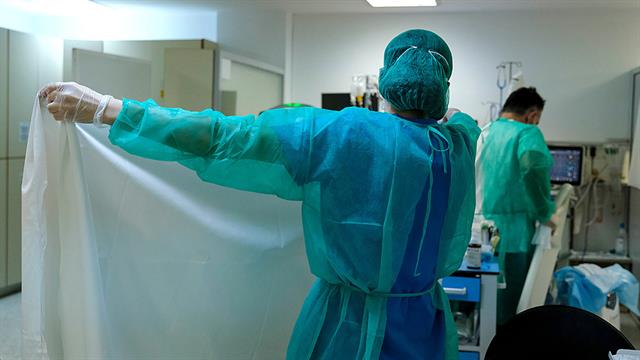 ΕΟΔΥ:  6 θάνατοι ασθενών με CoViD - 99  εισαγωγές