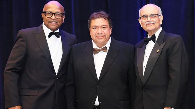 Στους κορυφαίους εκπαιδευτές χειρουργών παγκοσμίως ο καθηγητής του ΑΠΘ Γ. Τσουλφάς