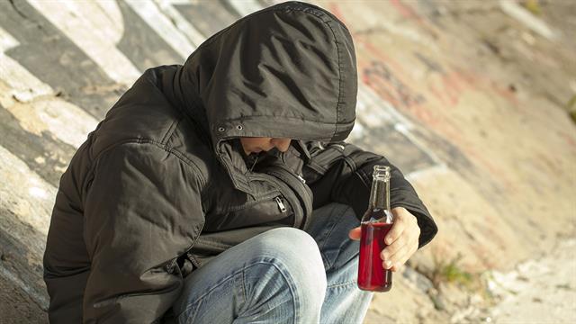 Στο Αγία Σοφία 14χρονη με δηλητηρίαση από αλκοόλ - Σε νοσοκομεία 1.000 παιδιά τον χρόνο