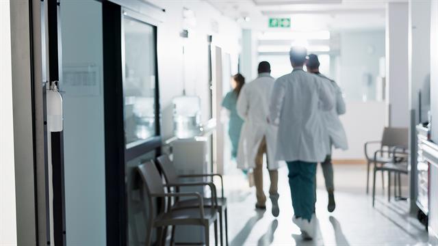 Υγειονομικοί: Νοσούν πιο συχνά από γρίπη, αλλά με πιο ήπια συμπτώματα [μελέτη]