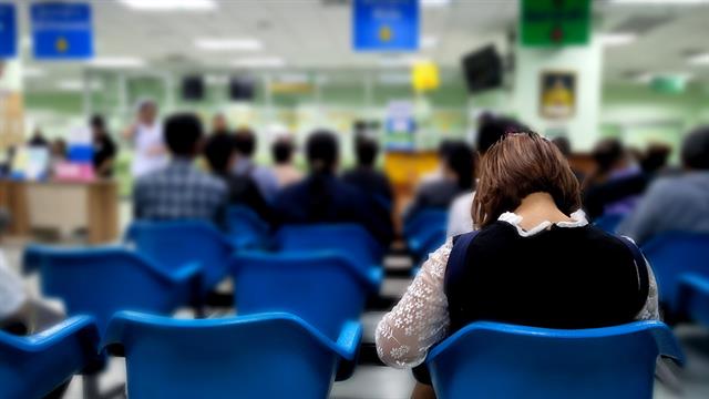 Σημαντική έξαρση κρουσμάτων νοροϊού στο Ηνωμένο Βασίλειο - Συμπτώματα και προστασία