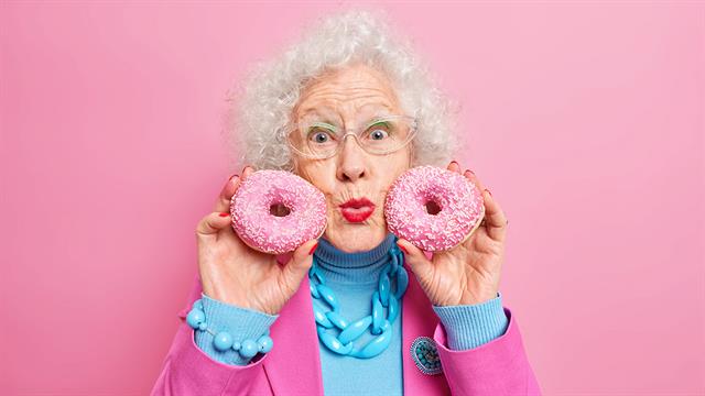 Ποιο είδος  διατροφής προστατεύει το δέρμα και καθυστερεί τη γήρανση