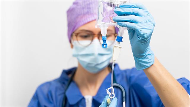 7 ογκολογικά φάρμακα πέρασαν από ταχεία έγκριση