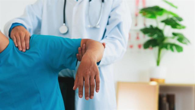 Παγωμένος ώμος: Συνδέεται με τον σακχαρώδη διαβήτη;