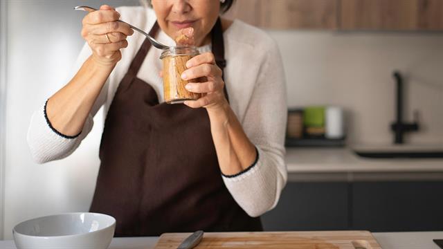 Το φυστικοβούτυρο  ενισχύει τη μυϊκή δύναμη των ηλικιωμένων [μελέτη]