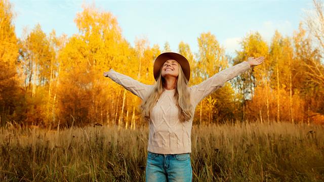 Πώς επηρεάζει τον εγκέφαλο η επαφή  μας με τη φύση [μελέτη]