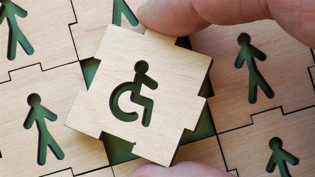 Ε.Σ.Α.μεΑ.: Θεσμική θωράκιση τώρα για μετανάστες και αιτούντες άσυλο με αναπηρία