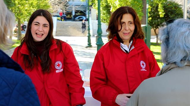 Ο ΕΕΣ διοργάνωσε δράση ενημέρωσης και ευαισθητοποίησης για τις σπάνιες παθήσεις στην Πλατεία Συντάγματος