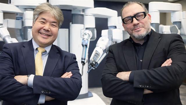 Ερρίκος Ντυνάν: Πρώτη ρομποτική διαστοματική επέμβαση θυρεοειδούς στην Ελλάδα