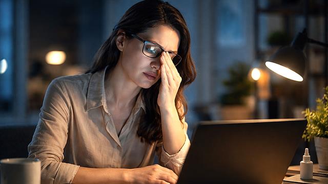 Ψηφιακή κόπωση ματιών: Το σύνδρομο της οθόνης που μας επηρεάζει όλους