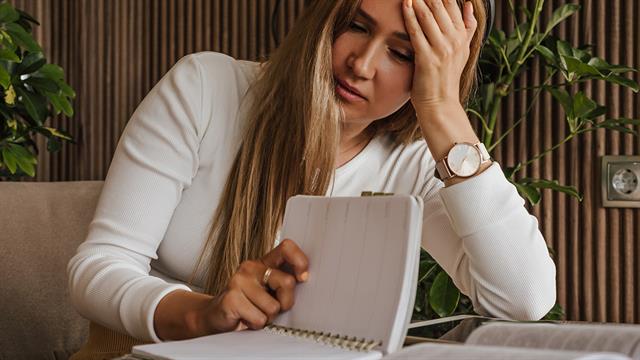 ΔΕΠΥ: Εγκεφαλική δραστηριότητα που μοιάζει με ύπνο κατά τη διάρκεια απαιτητικών εργασιών [μελέτη]