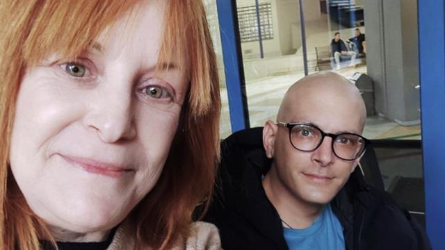 Πρώτη φωτογραφία του δημάρχου Άη Στράτη μετά τη χειρουργική επέμβαση για τον καρκίνο