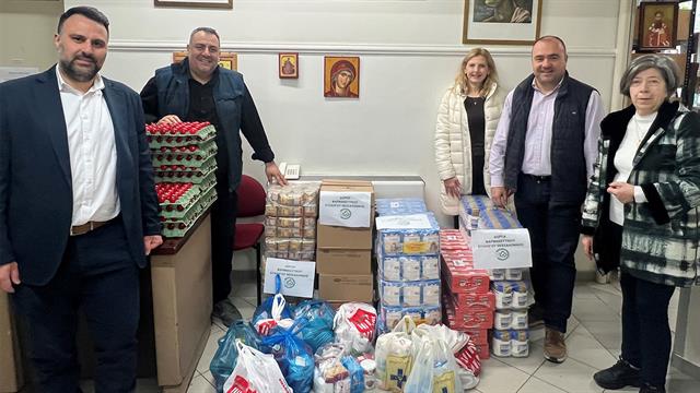 Θεσσαλονίκη: Δωρεά τροφιμων στην ενορία Αγίου Θεράποντα από τον ΦΣΘ