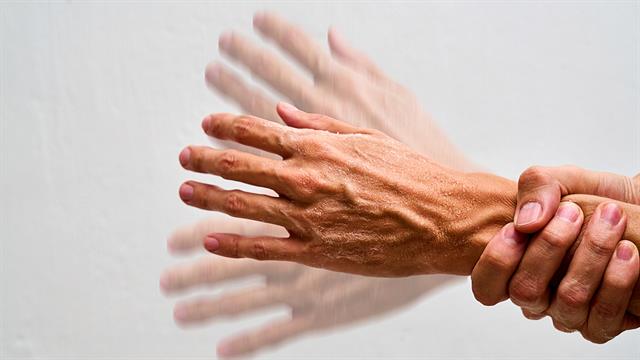 Νόσος Πάρκινσον: Πάνω από 10 εκατομμύρια άνθρωποι ζουν με μια ‘’αόρατη’’ καθημερινή πρόκληση