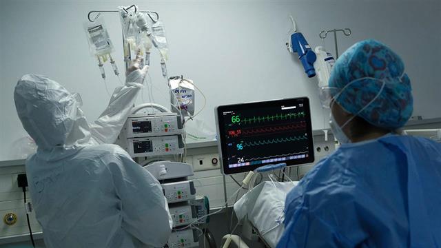 ΕΟΔΥ: 1 θάνατος ασθενή με CoViD - Σε χαμηλά επίπεδα η γρίπη