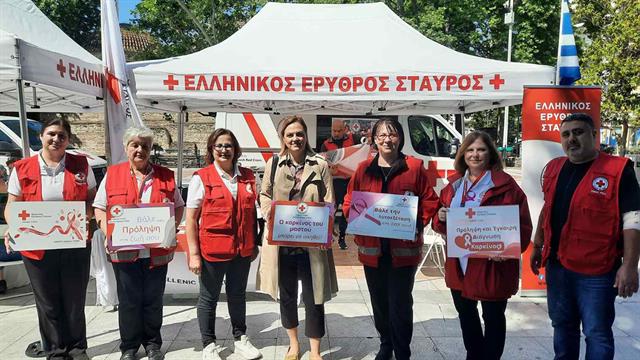 Ελληνικός Ερυθρός Σταυρός: Ενημέρωσε 1.136 πολίτες στη Β. Ελλάδα για τον καρκίνο του μαστού