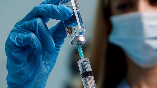 Νέο πλήγμα για την Κομισιόν στη δικαστική διαμάχη για τα συμβόλαια των εμβολίων CoViD-19