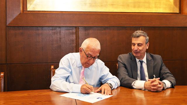 Τη Χάρτα της Ελληνικής Πνευμονολογικής Εταιρείας υπέγραψε ο πρόεδρος της Βουλής